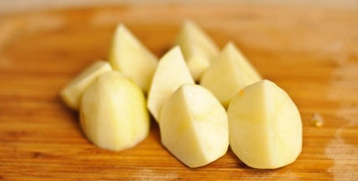 картофель кусками