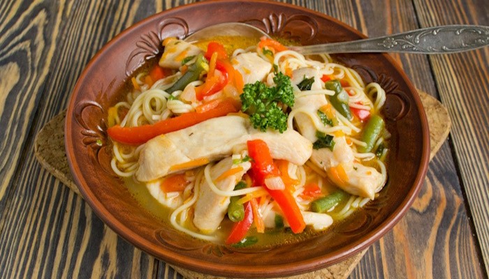 Лагман с картошкой из курицы