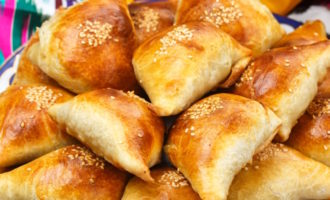 самса с кунжутом
