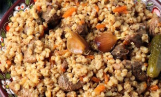 плов из перловки с курицей