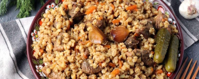 плов из перловки с курицей