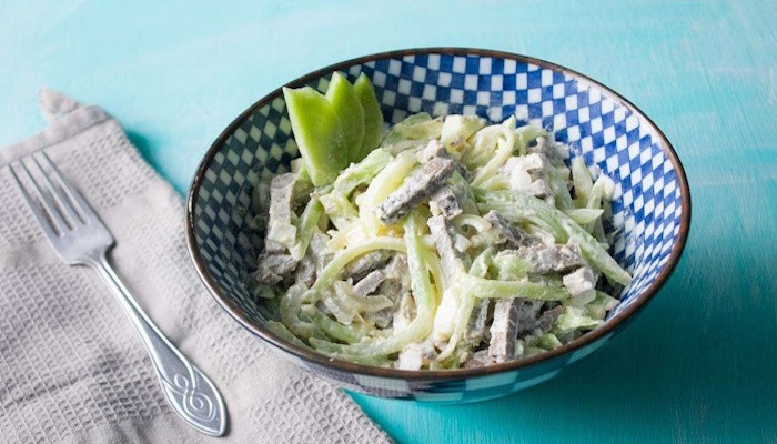 Салат «Ташкент» с огурцом и курицей